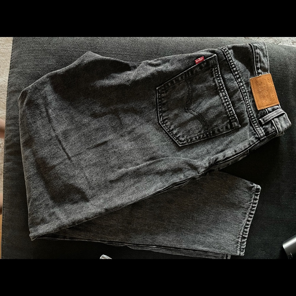 levi’s mom jean black